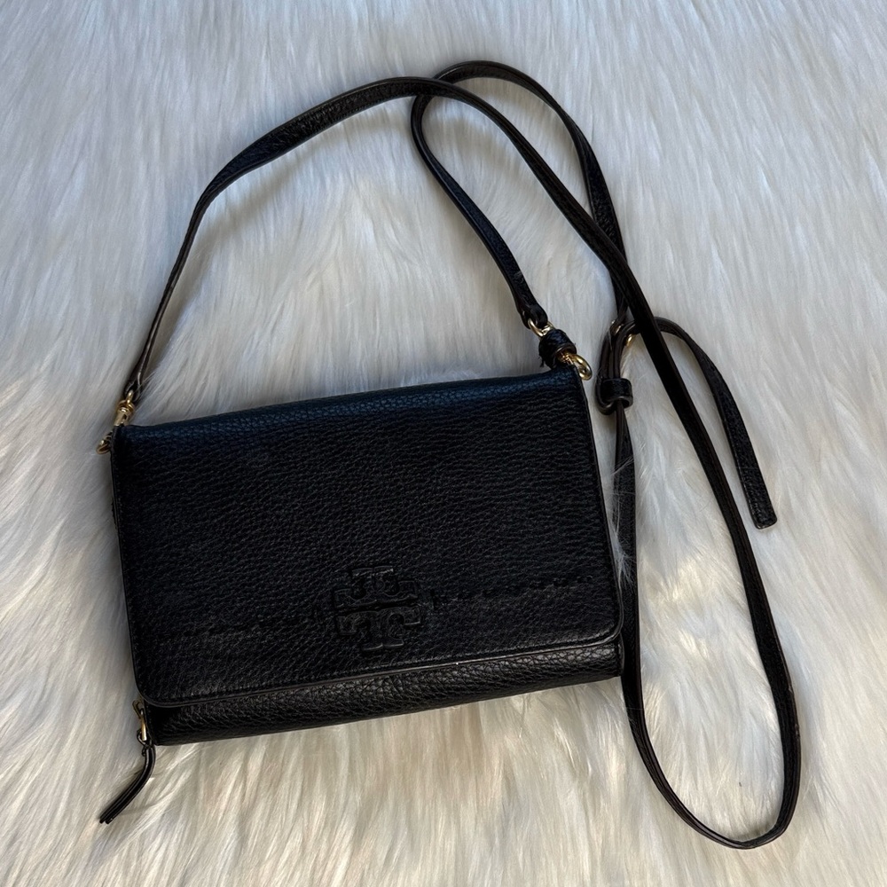Tory Burch Black McGraw Flat Leather Wallet Crossbody
